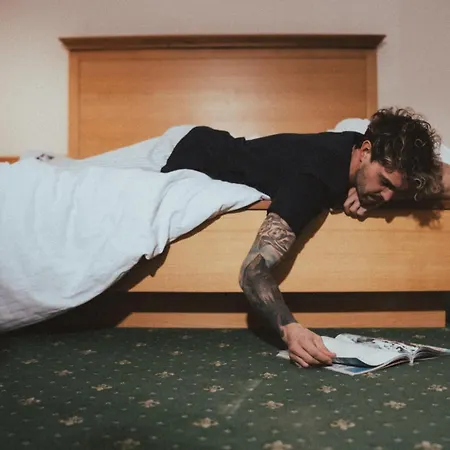 Martini Inkluding Breakfast & Free Parking 3*