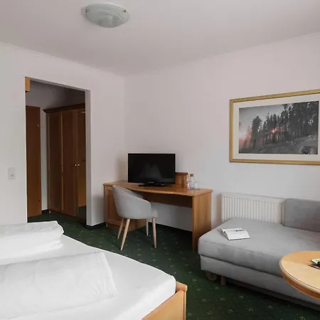 Hotel Martini Kaprun Inkluding Breakfast, Free Parking And Zell Am See-Kaprun Summer Card Kaprun