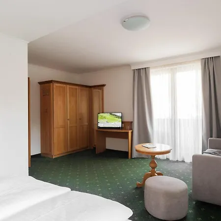 Hotel Martini Kaprun Including Free Parking And Zell Am See-Kaprun Summer Card Готель